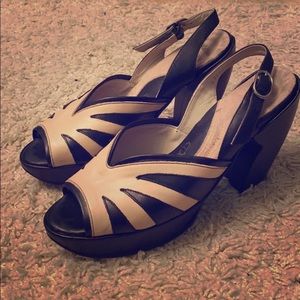 John Fluevog Slingback Leather shoes size 9